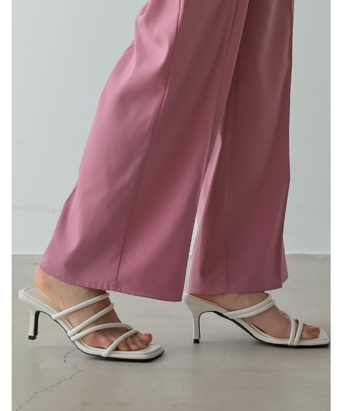 Re:EDIT（リエディ）の「[大きいサイズ有]スクエアトゥメニーストラップヒールサンダル（サンダル・レディース・ホワイト/ブラック/ベージュ/ライム/オレンジ・SMALL/X-LARGE/MEDIUM/XX-LARGE/LARGE）」の18枚目の写真