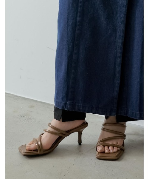 Re:EDIT（リエディ）の「[大きいサイズ有]スクエアトゥメニーストラップヒールサンダル（サンダル・レディース・ホワイト/ブラック/ベージュ/ライム/オレンジ・SMALL/X-LARGE/MEDIUM/XX-LARGE/LARGE）」の20枚目の写真