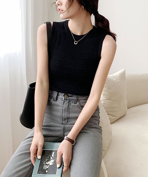 Primazel（プリマゼル）の「クルーネックノースリーブサマーニットトップス（ニット/セーター・レディース・ホワイト/マスタード/ブラック/グリーン・M）」の12枚目の写真