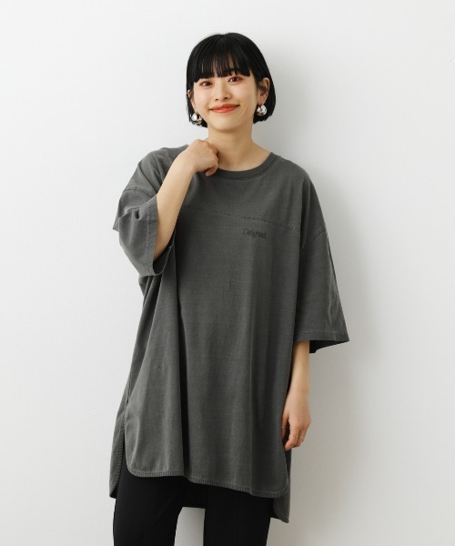 RODEO CROWNS WIDE BOWL（ロデオクラウンズワイドボウル）の「ピグメントメッセージチュニックワンピース（ワンピース・レディース・チャコールグレー/オフホワイト/ライトイエロー・FREE）」の11枚目の写真