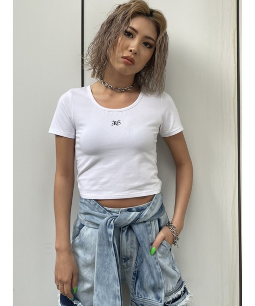 EGOIST(エゴイスト)の「プリントラウンドネックチビT(Tシャツ/カットソー・レディース・ピンク/ブルー/ブラック/ホワイト・FREE)」の2枚目の写真