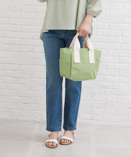 SHOO・LA・RUE（シューラルー）の「◆【目隠しフラップ】キャンバストート（トートバッグ・レディース・ダークグリーン/グレー/イエロー/ブルー/ナチュラル/ピンク系・00）」の16枚目の写真