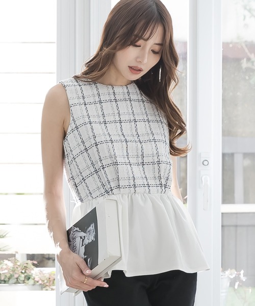 Julia Boutique（ジュリアブティック）の「異素材ペプラムトップス/22110（Tシャツ/カットソー・レディース・ホワイト/ブラック・ONE）」の2枚目の写真