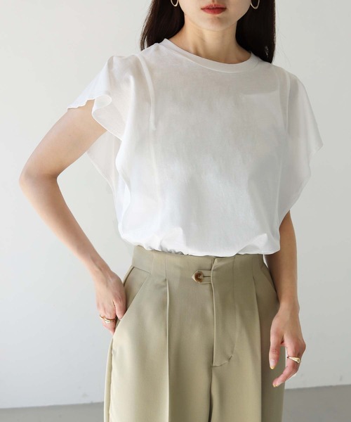 HER CLOSET（ハークローゼット）の「【TWENTY THREE】シルケットフレンチフレアスリーブカットソーブラウスTシャツ（Tシャツ/カットソー・レディース・ブラック/オフホワイト/ブルー/グリーン/グレイッシュベージュ・FREE）」の6枚目の写真
