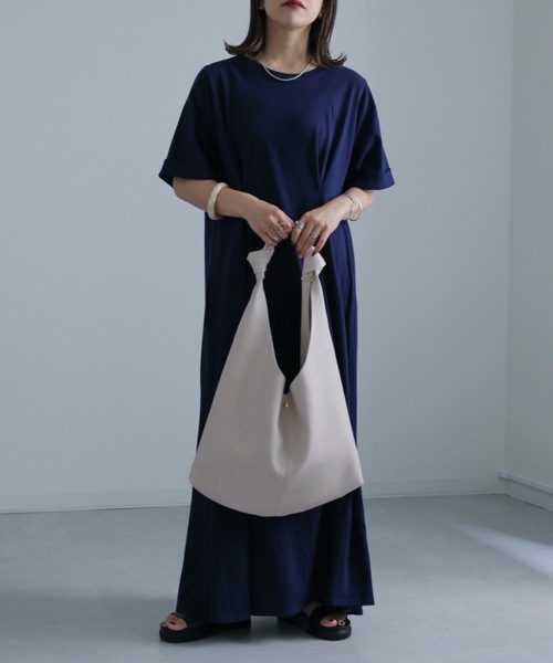 ap retro(アプレトロ)の「ウエストタックカットワンピース(ワンピース・レディース・オートミール/ネイビー/レッド/ベージュ/ブラック/ブルー/ボルドー・FREE)」の20枚目の写真