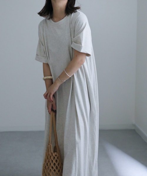 ap retro(アプレトロ)の「ウエストタックカットワンピース(ワンピース・レディース・オートミール/ネイビー/レッド/ベージュ/ブラック/ブルー/ボルドー・FREE)」の14枚目の写真