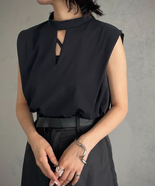 &g'aime（アンジェム）の「【&g’aime】センターラインショルダータックTシャツ（Tシャツ/カットソー・レディース・ホワイト/ブラック/グレー・FREE）」の5枚目の写真