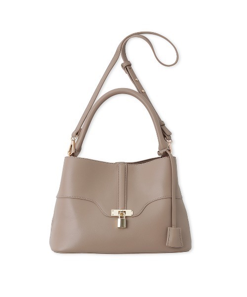 SNIDEL（スナイデル）の「Sustainableパッドロックバッグ（ショルダーバッグ・レディース・ブラック/ピンクベージュ/バーガンディー/サックスブルー/オフホワイト/ベージュ・FREE）」の4枚目の写真