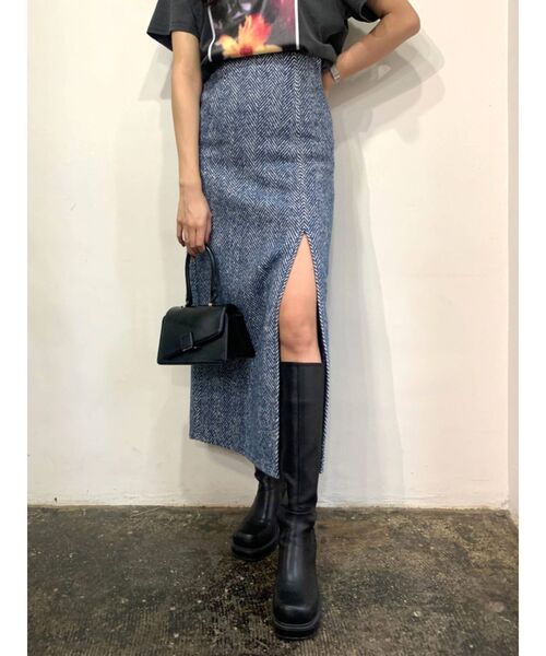 EMODA(エモダ)の「スリットマキシスカート(スカート・レディース・ブラック/ブルー・SMALL/MEDIUM)」の13枚目の写真