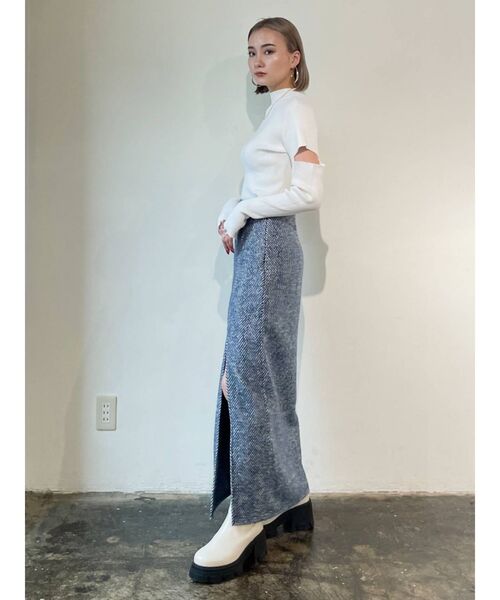 EMODA(エモダ)の「スリットマキシスカート(スカート・レディース・ブラック/ブルー・SMALL/MEDIUM)」の12枚目の写真