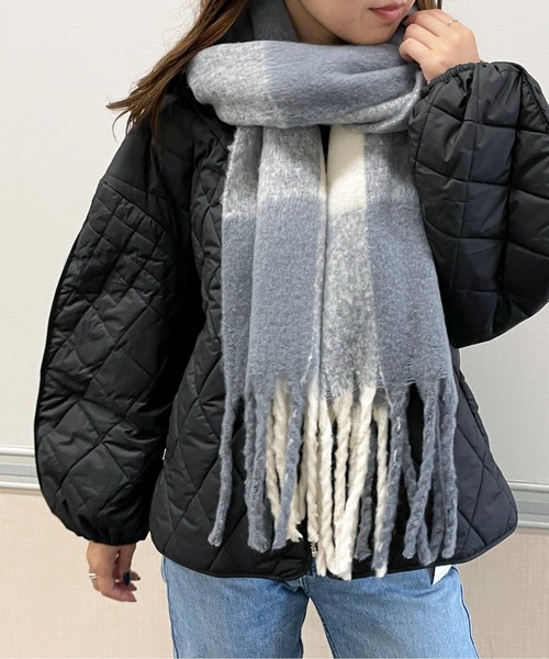 StyleSea（スタイルシー）の「チェック柄ボリュームマフラー（マフラー・レディース・パープル/ブルー/イエロー・MEDIUM）」の15枚目の写真