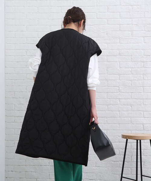 SHOO・LA・RUE（シューラルー）の「◆キルト ロングベスト（ノーカラーコート・レディース・ブラック/カーキ・00）」の7枚目の写真