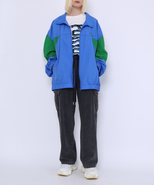 PUNYUS(プニュズ)の「切り替えナイロンジャケット(ナイロンジャケット・レディース・ブラック/ネイビー/グリーン/パープル/ブルー・2/4/3)」の21枚目の写真