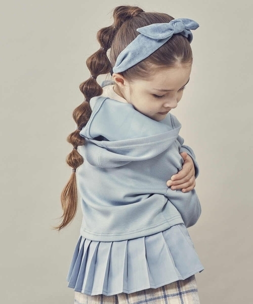a.v.v（アーヴェヴェ）の「[KIDS]リボンカチューシャ（カチューシャ・キッズ・ライトブルー/ライトピンク/レッド・120）」の9枚目の写真