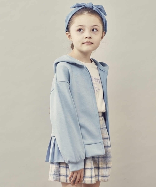 a.v.v（アーヴェヴェ）の「[KIDS]リボンカチューシャ（カチューシャ・キッズ・ライトブルー/ライトピンク/レッド・120）」の8枚目の写真