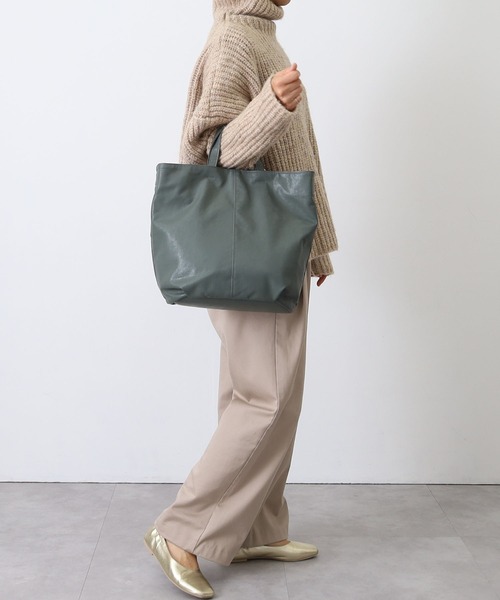 COOCO（クーコ）の「フェイクレザー２ＷＡＹトートバッグ／Ａ４対応（トートバッグ・レディース・ブラック/グリーン/アイボリー/キャメル・9）」の4枚目の写真