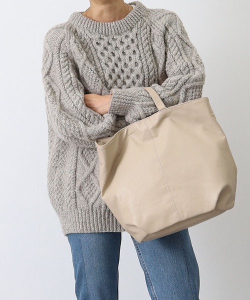 COOCO（クーコ）の「フェイクレザー２ＷＡＹトートバッグ／Ａ４対応（トートバッグ・レディース・ブラック/グリーン/アイボリー/キャメル・9）」の10枚目の写真