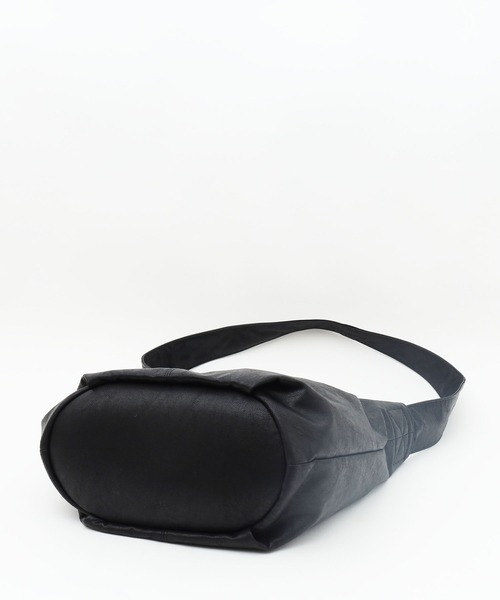 COOCO（クーコ）の「フェイクレザー２ＷＡＹトートバッグ／Ａ４対応（トートバッグ・レディース・ブラック/グリーン/アイボリー/キャメル・9）」の22枚目の写真