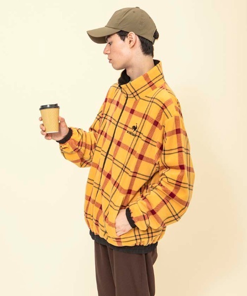 le coq sportif(ルコックスポルティフ)の「ルコック フリースジャケット スポーツウエア メンズ リバーシブル ボアフリース セーター フリース ニット 防寒 トレーニングウエア(ブルゾン・メンズ・イエロー/ブルー・L/M/XL/M(M))」の9枚目の写真