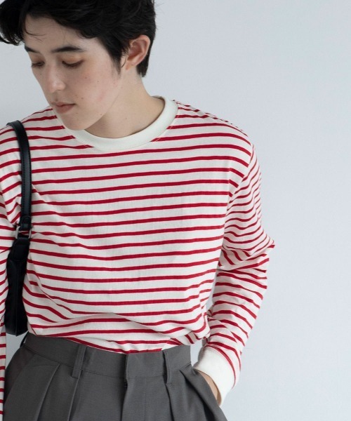 marjour（マージュール）の「BORDER LONG SLEEVE TEE（Tシャツ/カットソー・レディース・ホワイト×レッド/ブラック×ホワイト/ホワイト×ブラック・M）」の2枚目の写真