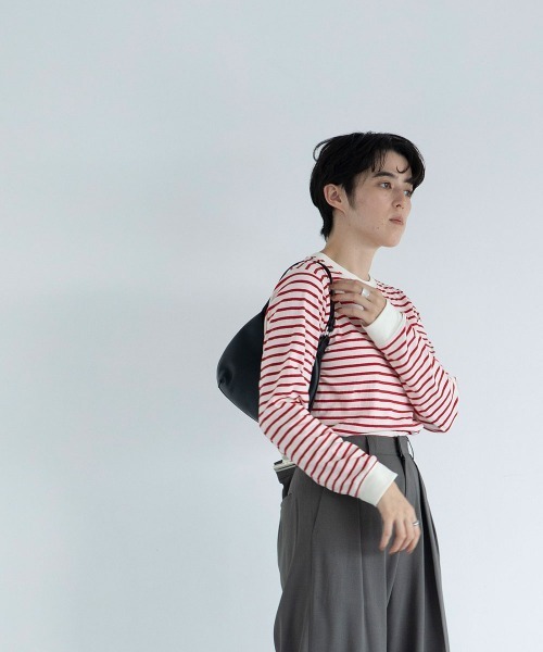 marjour（マージュール）の「BORDER LONG SLEEVE TEE（Tシャツ/カットソー・レディース・ホワイト×レッド/ブラック×ホワイト/ホワイト×ブラック・M）」の4枚目の写真