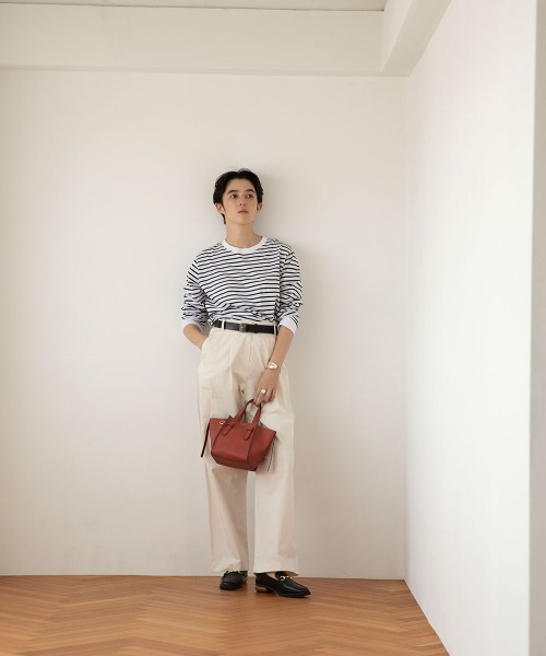 marjour（マージュール）の「BORDER LONG SLEEVE TEE（Tシャツ/カットソー・レディース・ホワイト×レッド/ブラック×ホワイト/ホワイト×ブラック・M）」の5枚目の写真