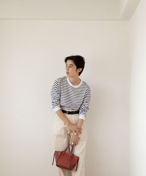 marjour（マージュール）の「BORDER LONG SLEEVE TEE（Tシャツ/カットソー・レディース・ホワイト×レッド/ブラック×ホワイト/ホワイト×ブラック・M）」の14枚目の写真