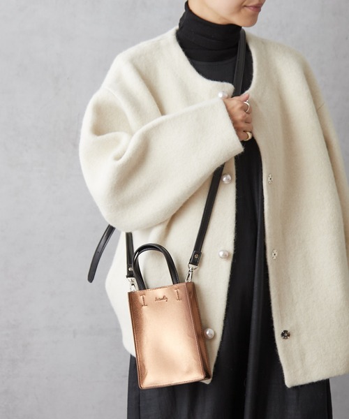 Actually（アクチュアリー）の「メタリックトートM ミニショルダー付き（トートバッグ・レディース・ブロンズ/ブラック・フリー）」の22枚目の写真