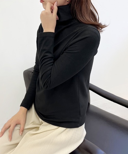 Doux Belle(ドゥーベル)の「裏起毛カットソー タートルネック(Tシャツ/カットソー・レディース・ホワイト/ライトグレー/ブラック/ベージュ/ネイビー・MEDIUM/LARGE)」の1枚目の写真