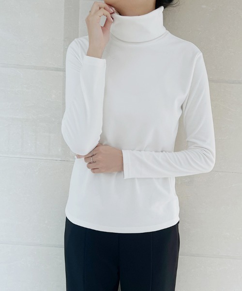 Doux Belle(ドゥーベル)の「裏起毛カットソー タートルネック(Tシャツ/カットソー・レディース・ホワイト/ライトグレー/ブラック/ベージュ/ネイビー・MEDIUM/LARGE)」の14枚目の写真