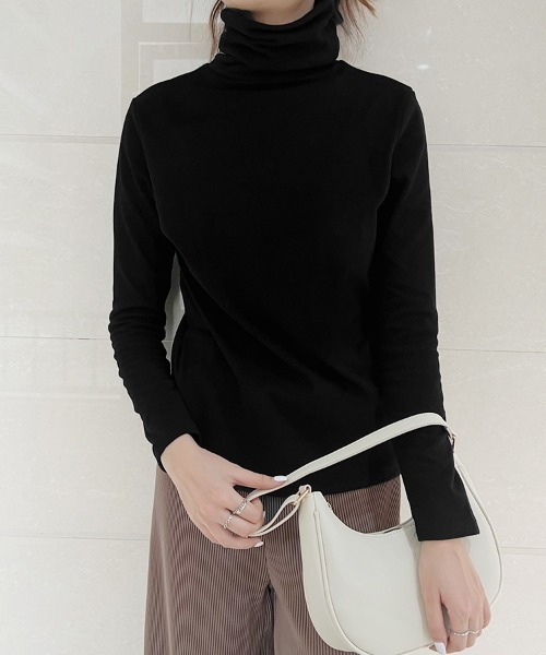 Doux Belle(ドゥーベル)の「裏起毛カットソー タートルネック(Tシャツ/カットソー・レディース・ホワイト/ライトグレー/ブラック/ベージュ/ネイビー・MEDIUM/LARGE)」の9枚目の写真