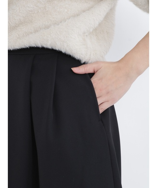 Te chichi(テチチ)の「ボンディングタックスカート(スカート・レディース・ブラック/オフホワイト/カーキ・SMALL/MEDIUM)」の7枚目の写真