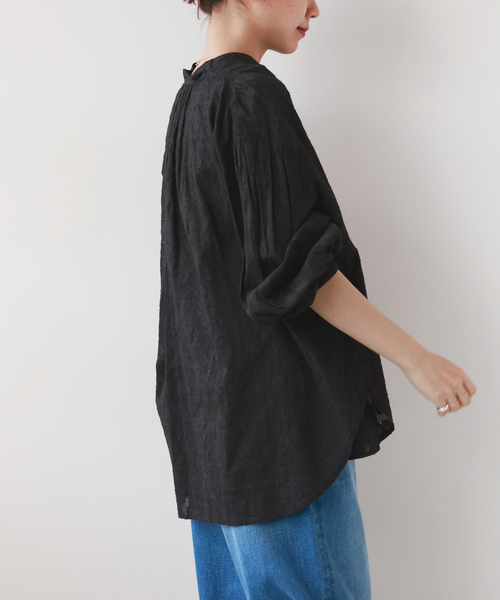 JOURNAL STANDARD relume（ジャーナルスタンダード　レリューム）の「《追加》コットンジャガードギャザーブラウス（シャツ/ブラウス・レディース・ブラック/ホワイト・FREE）」の15枚目の写真