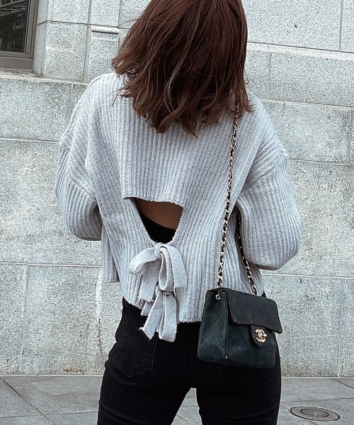 esutoreja（エストレジャ）の「レースアップバックニット（ニット/セーター・レディース・グレー/ブルー・FREE）」の2枚目の写真