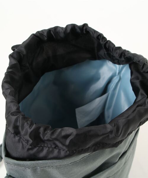 KELTY（ケルティ）の「【500mlペットボトル収納可】 2WAY ラウンドボトムトート/ショルダーバック（ショルダーバッグ・レディース・ブラック/モカ/タン/セージグリーン/ネイビー/マスタード/ブラウン系その他/オリーブ/ダークグレー・FREE）」の12枚目の写真