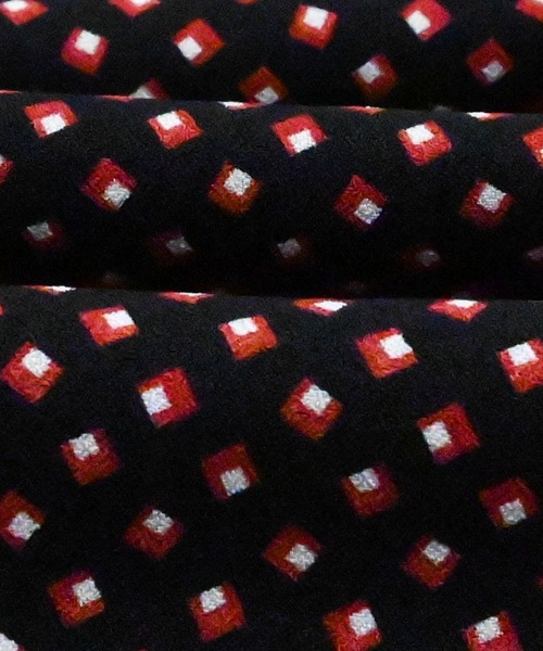 Anytime Songs（エニータイムソングス）の「ポリ総柄プリント(B柄) ドロップショルダー LSシャツ（シャツ/ブラウス・メンズ・ブラック/ブラウン/ホワイト・MEDIUM/LARGE/X-LARGE）」の14枚目の写真