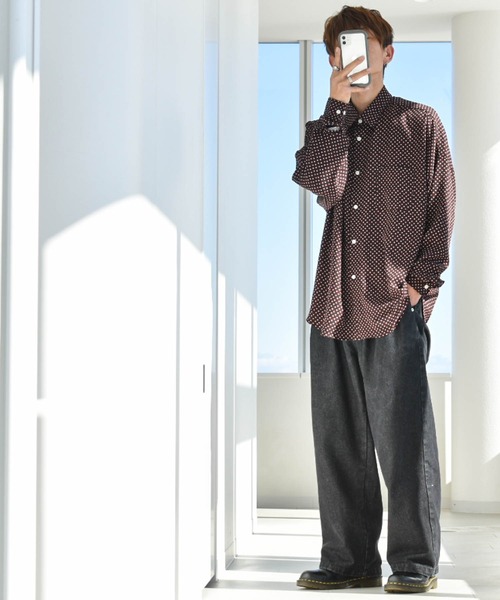 Anytime Songs（エニータイムソングス）の「ポリ総柄プリント(B柄) ドロップショルダー LSシャツ（シャツ/ブラウス・メンズ・ブラック/ブラウン/ホワイト・MEDIUM/LARGE/X-LARGE）」の15枚目の写真