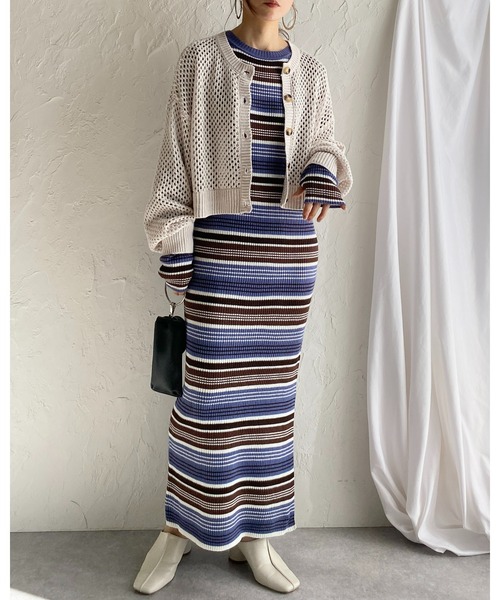 She's Closet(シーズクローゼット)の「前後2WAYメッシュ透かし編みボリュームスリーブショート丈コットンニットカーディガン(カーディガン/ボレロ・レディース・グリーン/アイボリー/グレイッシュベージュ/チェリーレッド/ブラック・FREE)」の19枚目の写真