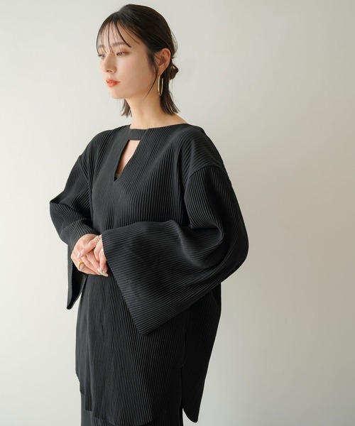 rectangle（レクタングル）の「2WAYリップルプリーツプルオーバー【セットアップ可】（Tシャツ/カットソー・レディース・ブルー/ブラック/アイボリー・FREE）」の17枚目の写真