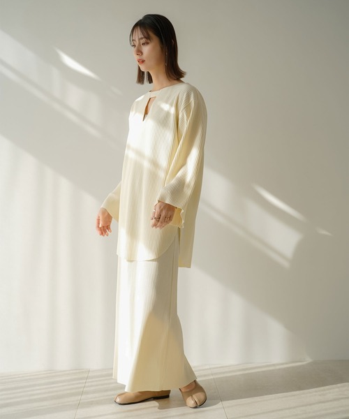 rectangle（レクタングル）の「2WAYリップルプリーツプルオーバー【セットアップ可】（Tシャツ/カットソー・レディース・ブルー/ブラック/アイボリー・FREE）」の4枚目の写真