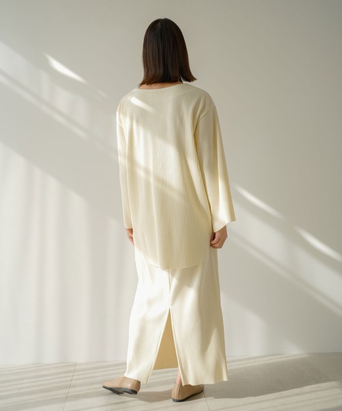 rectangle（レクタングル）の「2WAYリップルプリーツプルオーバー【セットアップ可】（Tシャツ/カットソー・レディース・ブルー/ブラック/アイボリー・FREE）」の5枚目の写真