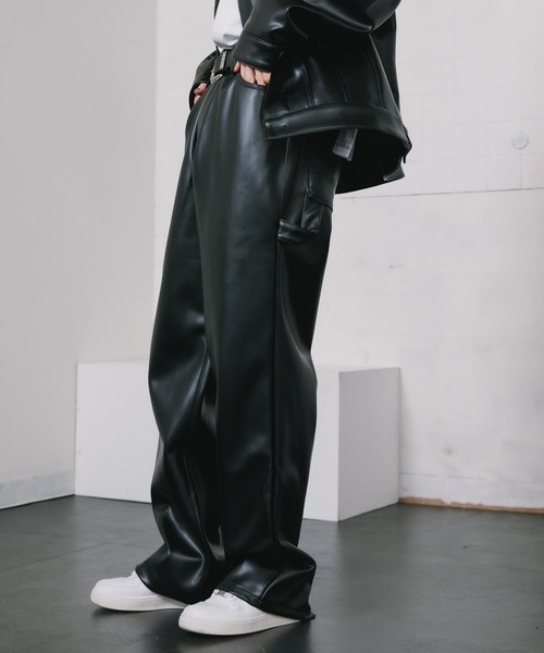 Guess（ゲス）の「GUESS/ゲス GO RAYMOND PU CARPENTER PANTS（スラックス・メンズ・ブラック・32）」の19枚目の写真