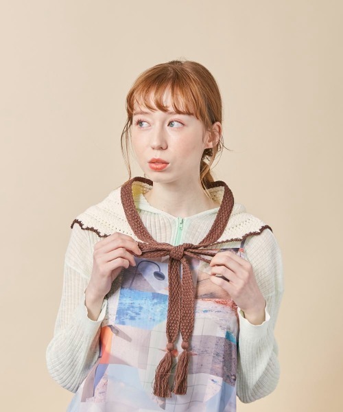 kaorinomori(カオリノモリ)の「kaorinomori スウィスカーフ(バンダナ/スカーフ・レディース・ホワイト/グリーン・ONE SIZE)」の5枚目の写真