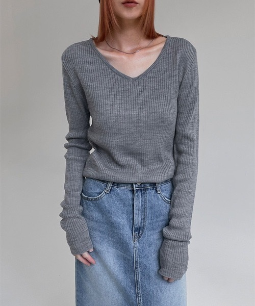 BLACKUP（ブラックアップ）の「[MADE] デイリーVネックニット（ニット/セーター・レディース・グレー/ブルー・ONE SIZE）」の9枚目の写真