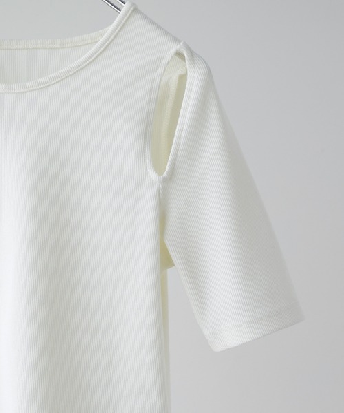 ショルダーカットアウトリブトップス（Tシャツ/カットソー