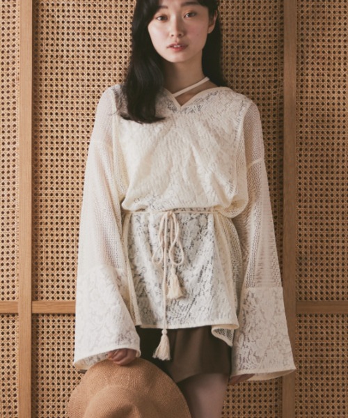 moi tytto（モイテュット）の「切替えメッシュ編みトップス（シャツ/ブラウス・レディース・ナチュラル/ブラック/ブラウン・FREE）」の4枚目の写真