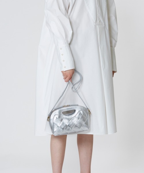 PELLICO(ペリーコ)の「ANELLI INTRECCIATO MINIME バッグ SILVER(クラッチバッグ・レディース・シルバー・FREE)」の7枚目の写真