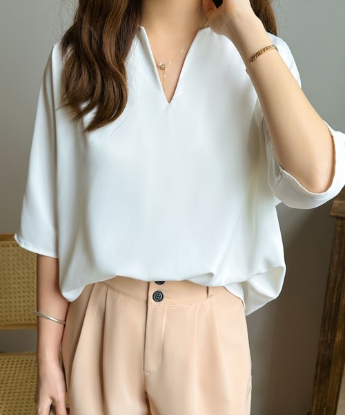 ECLIN（エクラン）の「五分袖キーネックブラウス（シャツ/ブラウス・レディース・ホワイト/ブラック/ネイビー/ライトグリーン/ブルーグレー・M/L）」の21枚目の写真