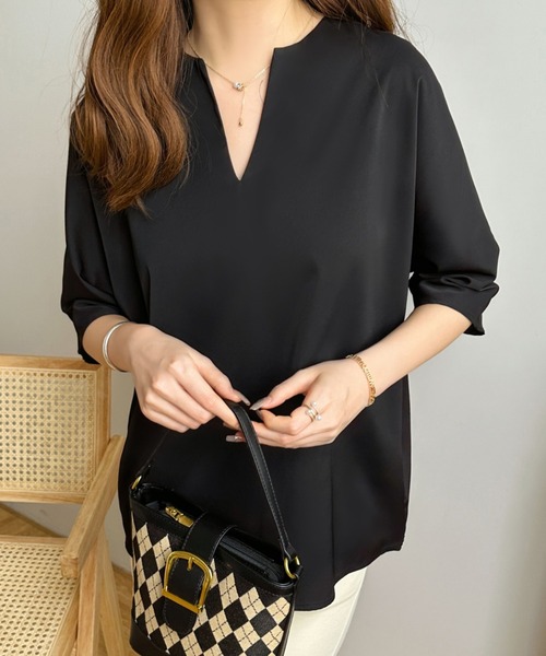 ECLIN（エクラン）の「五分袖キーネックブラウス（シャツ/ブラウス・レディース・ホワイト/ブラック/ネイビー/ライトグリーン/ブルーグレー・M/L）」の11枚目の写真