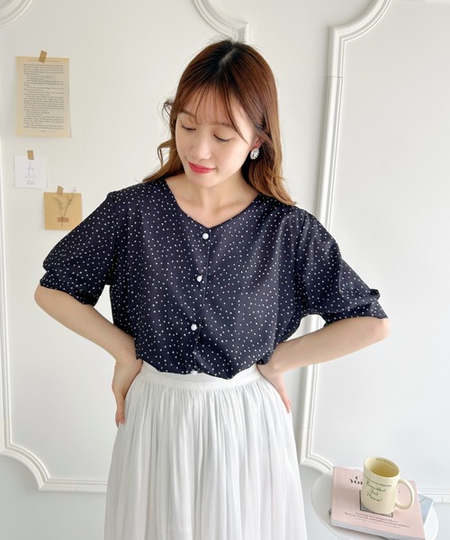 Loueme（ルエム）の「ニュアンスドットノーカラーブラウス（シャツ/ブラウス・レディース・ブラック/アイボリー・FREE）」の10枚目の写真